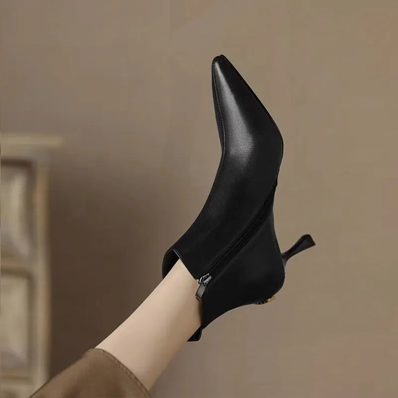 Women's Kitten Boots