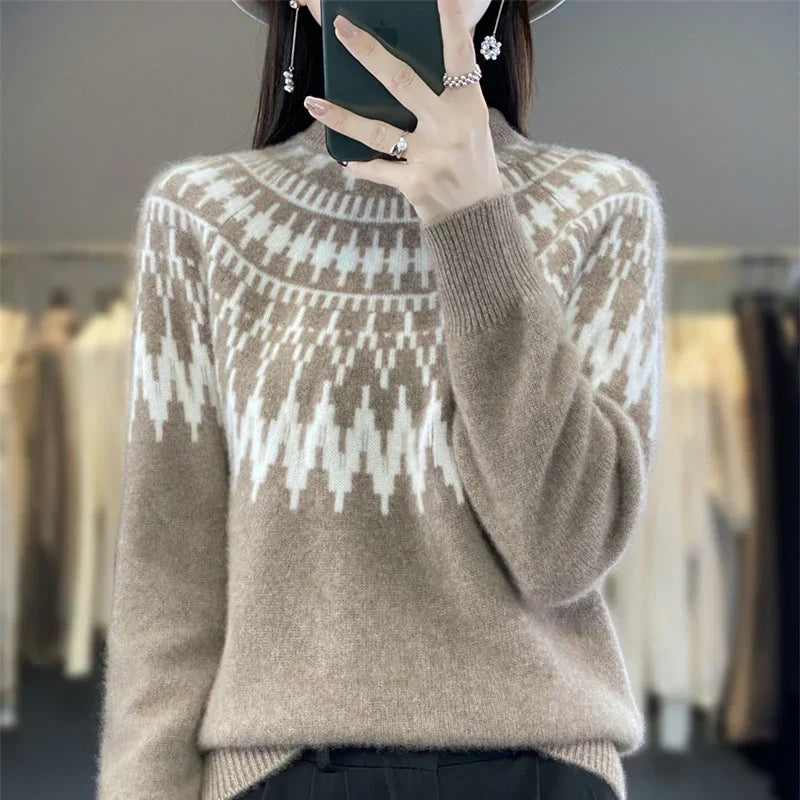 Women's Geometric Sweater Contrast Design