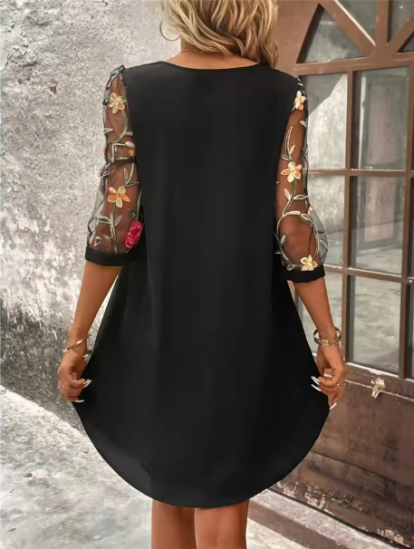 Elegant V-Neck Dress Eye-Catching Sleeves