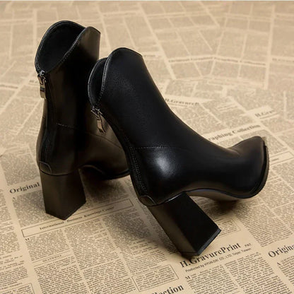 Women's Chelsea Leather Boot