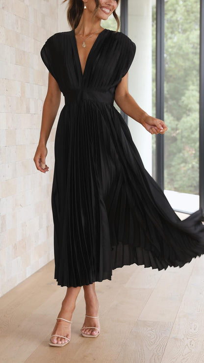 Women's V-Neck Pleated Maxi Dress