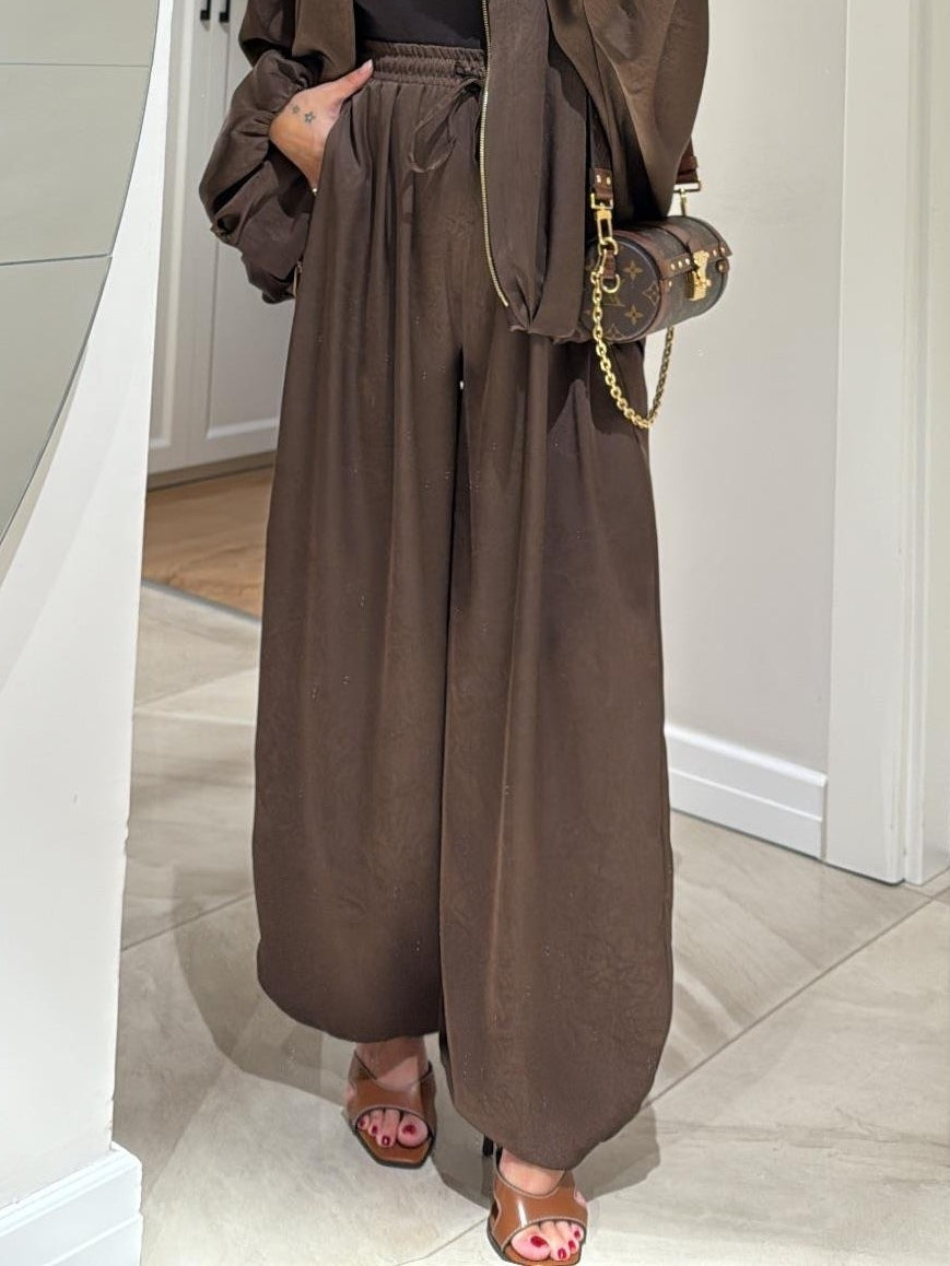 Relaxed Fit Tracksuit Jacket and Pants Set
