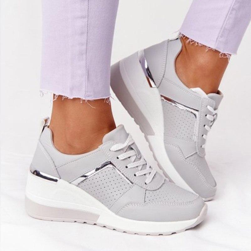 Shiny Mesh Tie-Up Running Shoes
