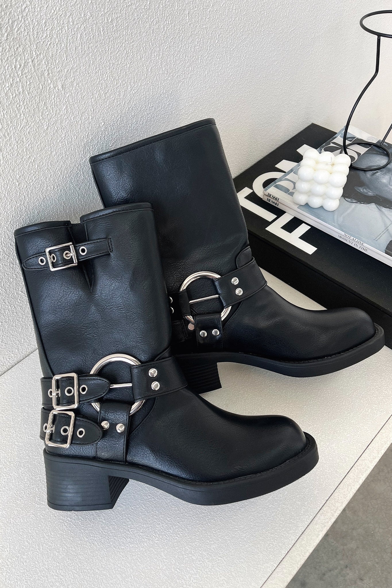 Women's Black Short Boots - VibreMode