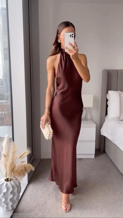 Women's Sleeveless Maxi Dress Halter Neck - VibreMode