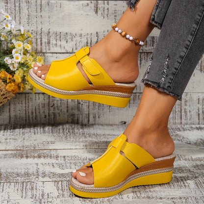 Aster Women's Flat Sandals