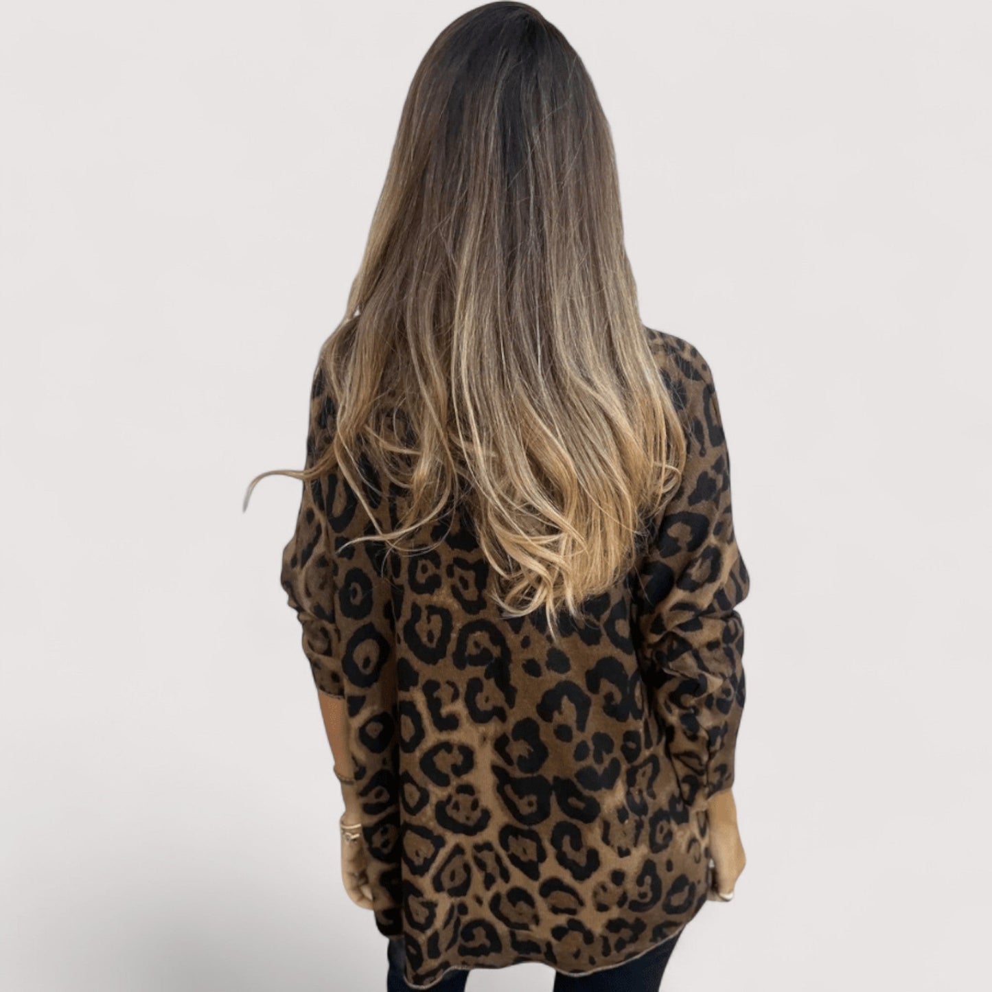 Women's Leopard Print Round Neck