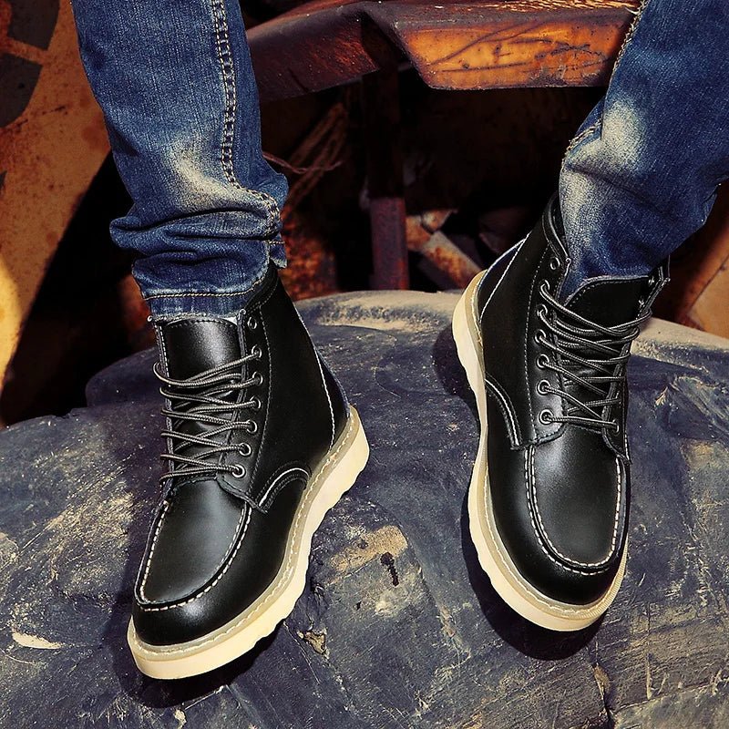 Men's Moc Toe Boots Lace-Up Rugged Sole Brown - VibreMode