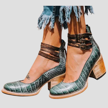 Bas | Fashionable Warm Ankle Boots