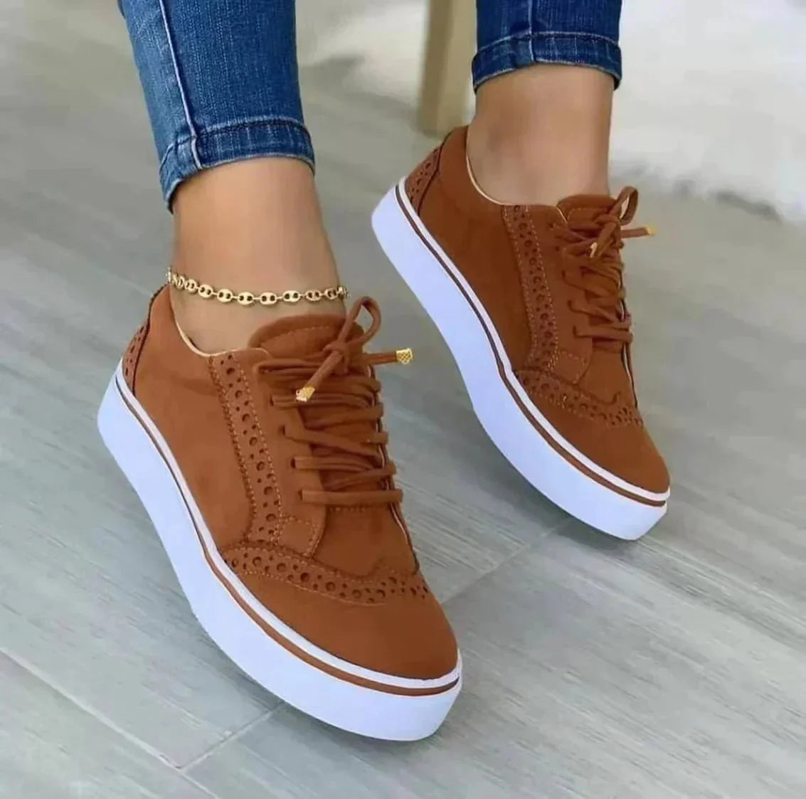 Orthopedic Lace-Up Oxfords - VibreMode