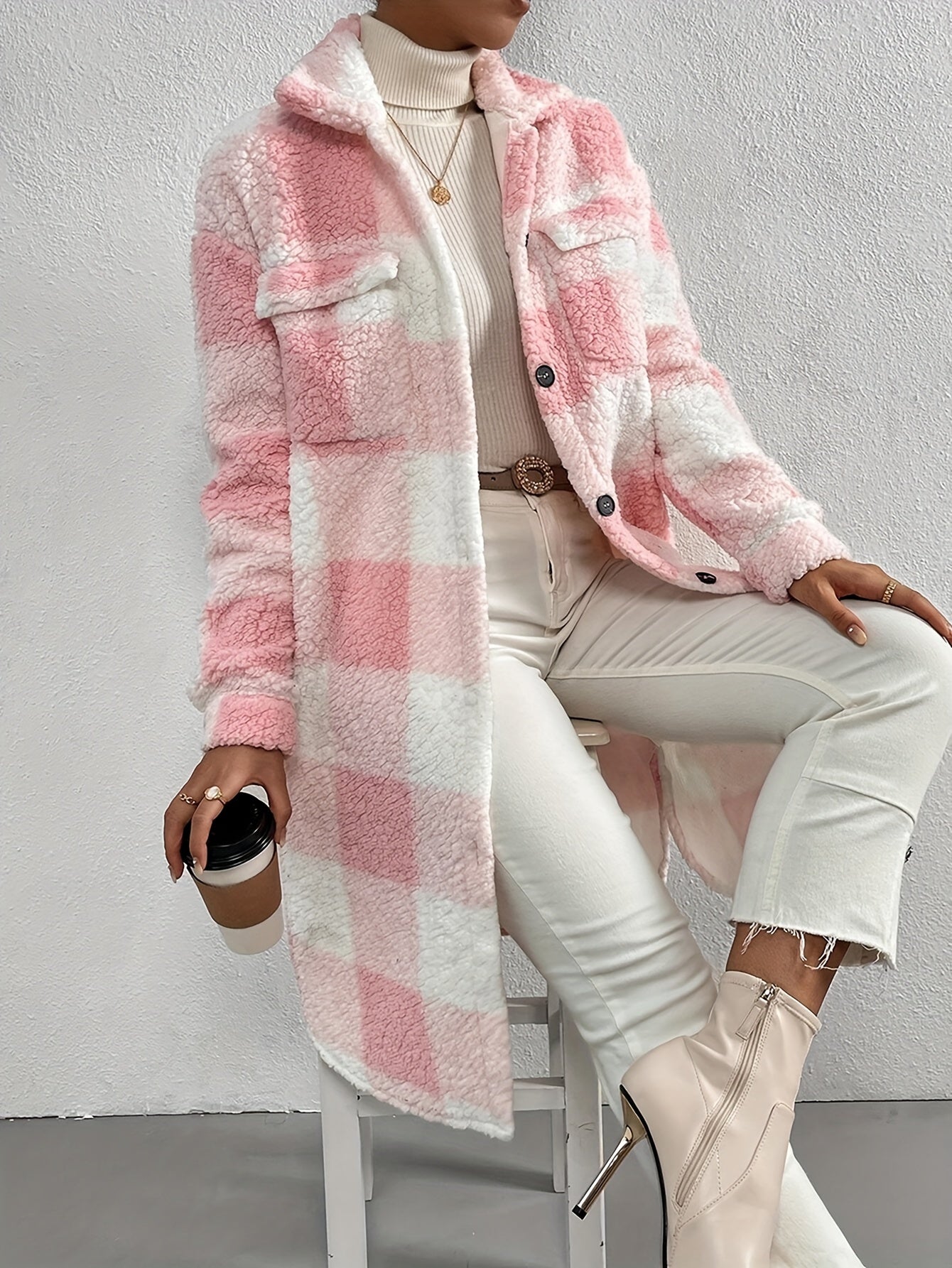Lena Women's Plaid Oversized Coat - VibreMode