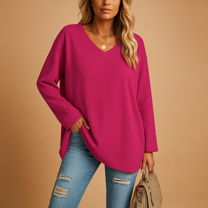 Lightweight summer top for women with a relaxed fit and short sleeves, suitable for casual wear, warm days, and everyday summer outfits.