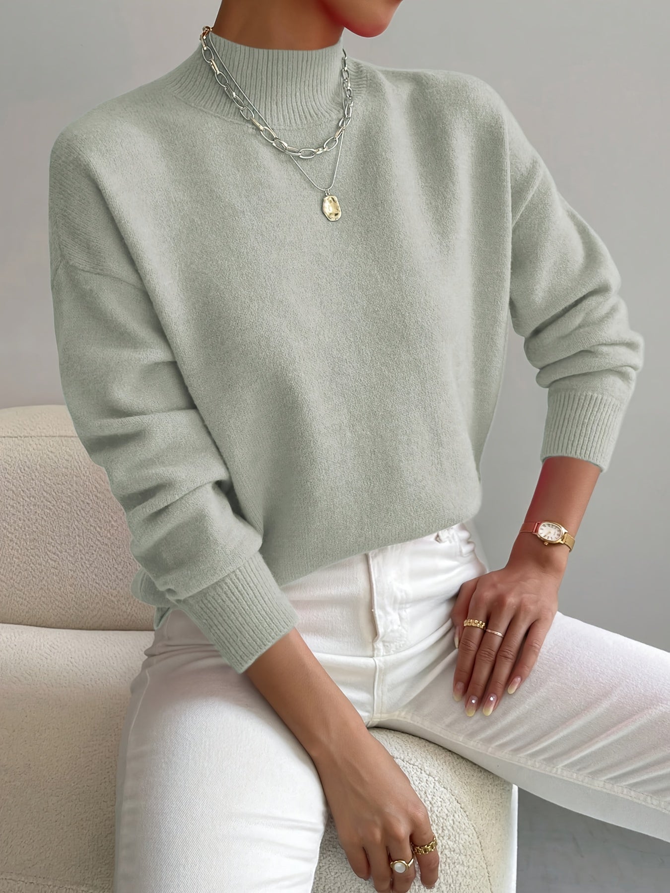 Women's Crew Neck Sweater Ribbed Edges - VibreMode