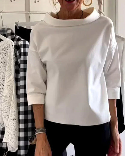 Relaxed Fit Women's Classic 3/4 Sleeve Blouse