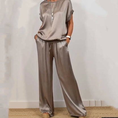 Women's Two Piece Relaxed Fit Set