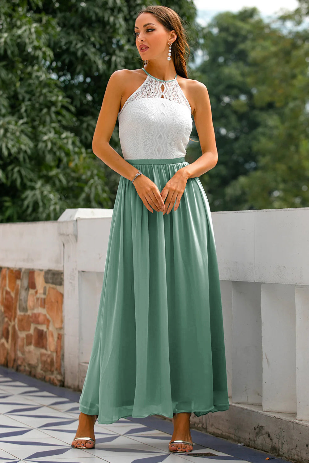 Women's Sleeveless Maxi Dress Lace Bodice Color Block