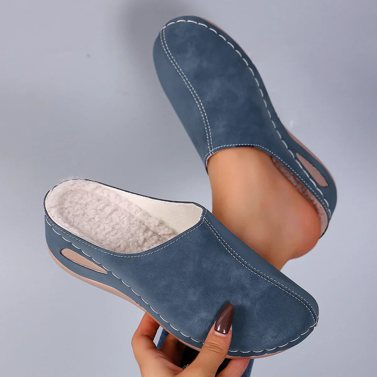 Tatum Women's Orthopedic Clogs - VibreMode