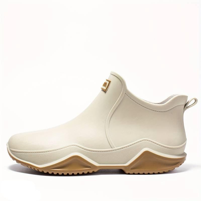 Women's Low Profile Pull-On Trail Boots - VibreMode