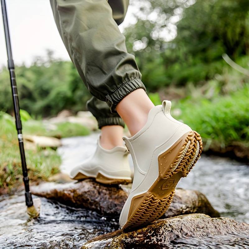 Women's Low Profile Pull-On Trail Boots