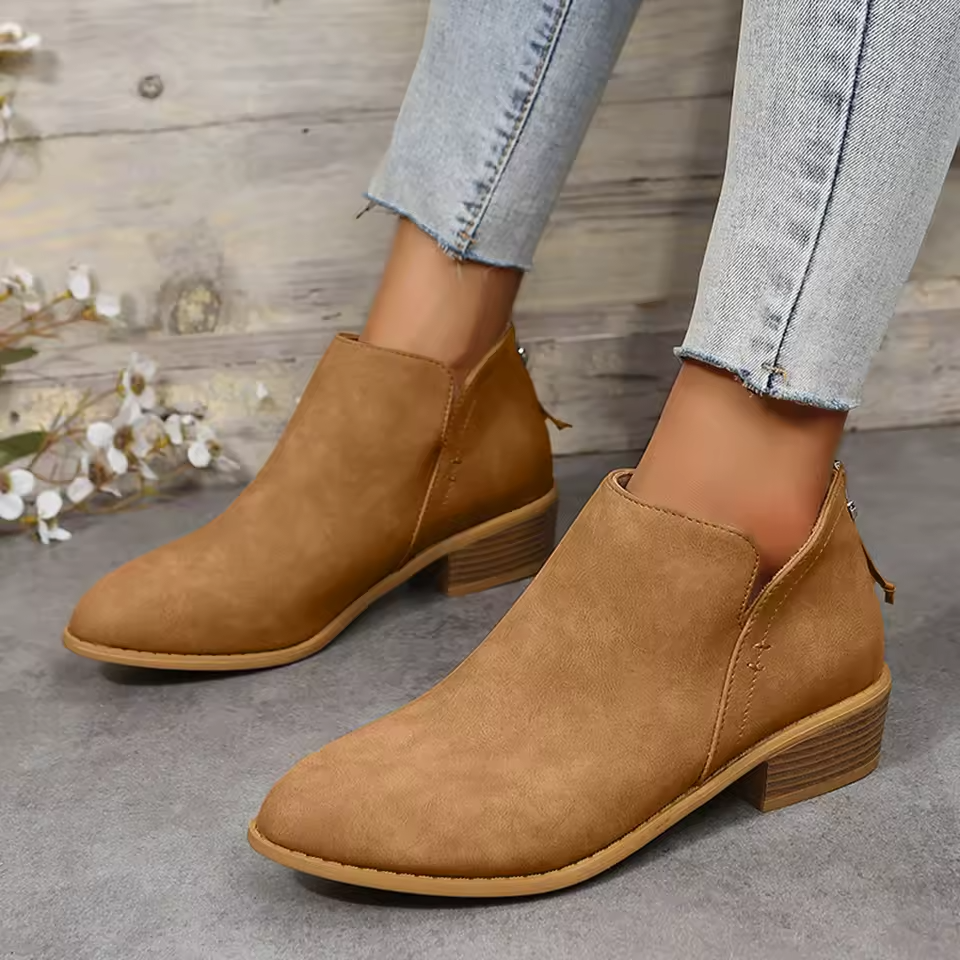 Image of Veronica | Women's V-Cut Pointed Toe Ankle Boots